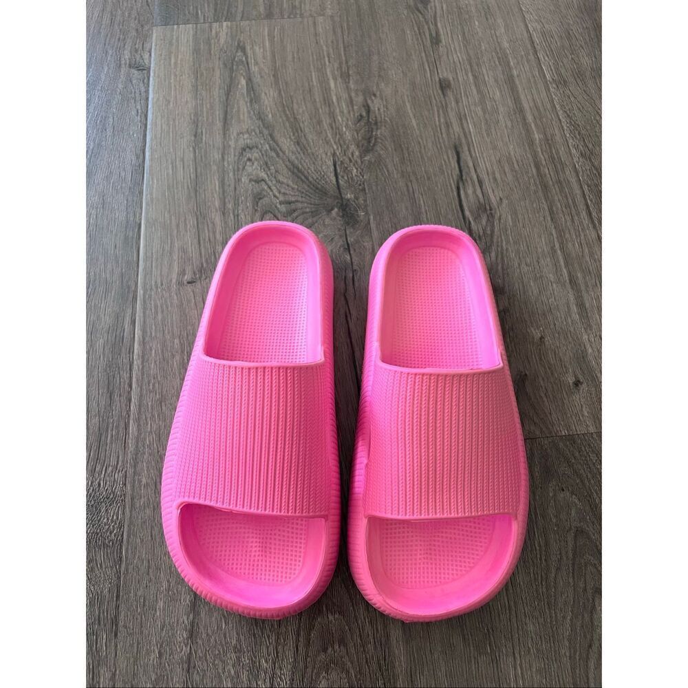 Original Cushion Slides -Pink Slides size 7-8